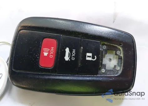 2020 Toyota Camry Le Hybrid z USA, uszkodzony, nr VIN 4T1C31AK5LU543329